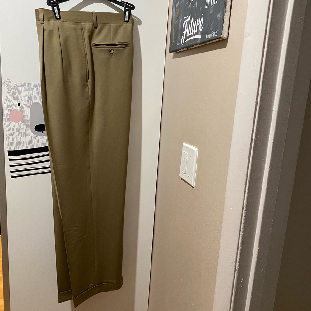 Pleated Jos A Bank Mens Slacks